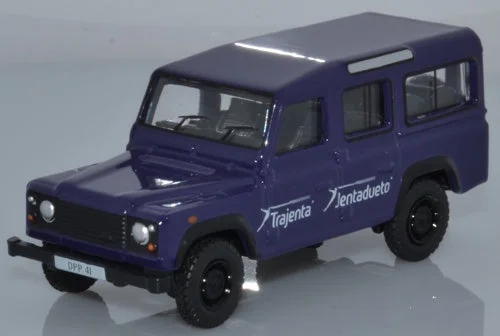 Off - road cars equipped for rough terrains and adventures​ Oxford Diecast Defender Trajenta Jentadueto - 1:76 Scale
