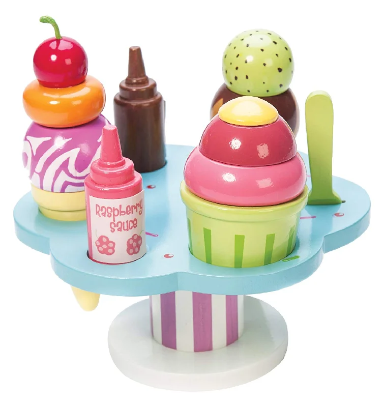 Wooden play post offices for postal role - play​ Le Toy Van Carlo's Gelato