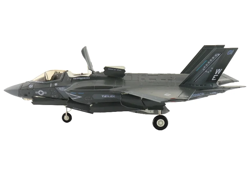 Indian - palace model toys for South - Asian - history learning​ Lockheed F-35B Lightning II Aircraft "VMFA-214 Black Sheep Marine Corps Air Station Yuma" (2023) United States Marine Corps "Air Power Series" 1/72 Diecast Model by Hobby Master
